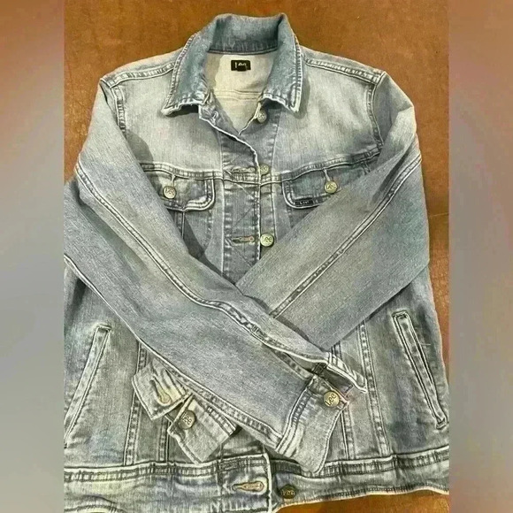 5 for 30$ Lee women’s jean jacket size M - Picture 2 of 10